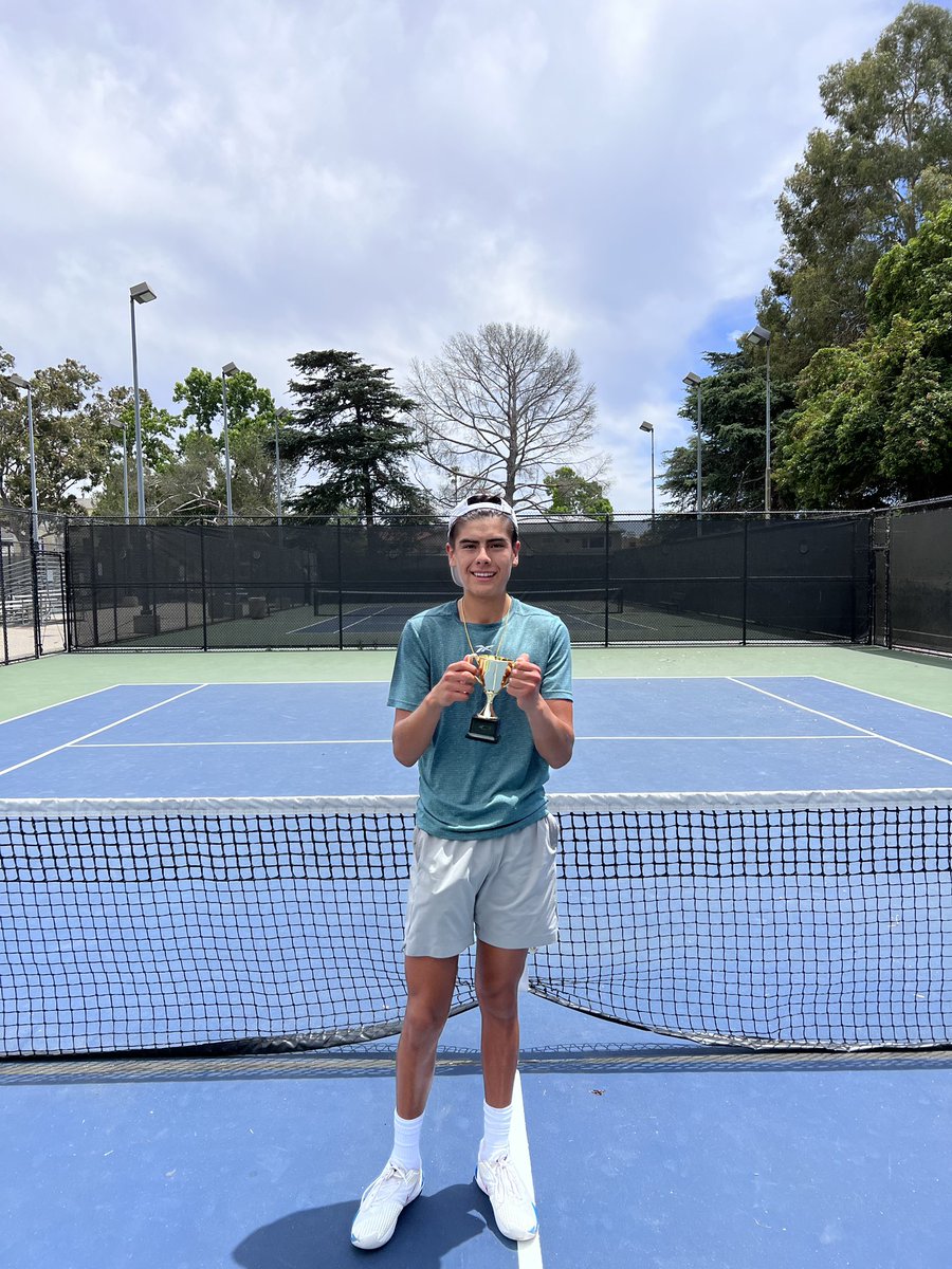 _Ian_Ramirez's tweet photo. Blessed to have played and won my UTR first tournament 🏆. #athlete #tournament #Utr #Utrtournament #tennis #socaltennis https://t.co/lJBK9wemZC