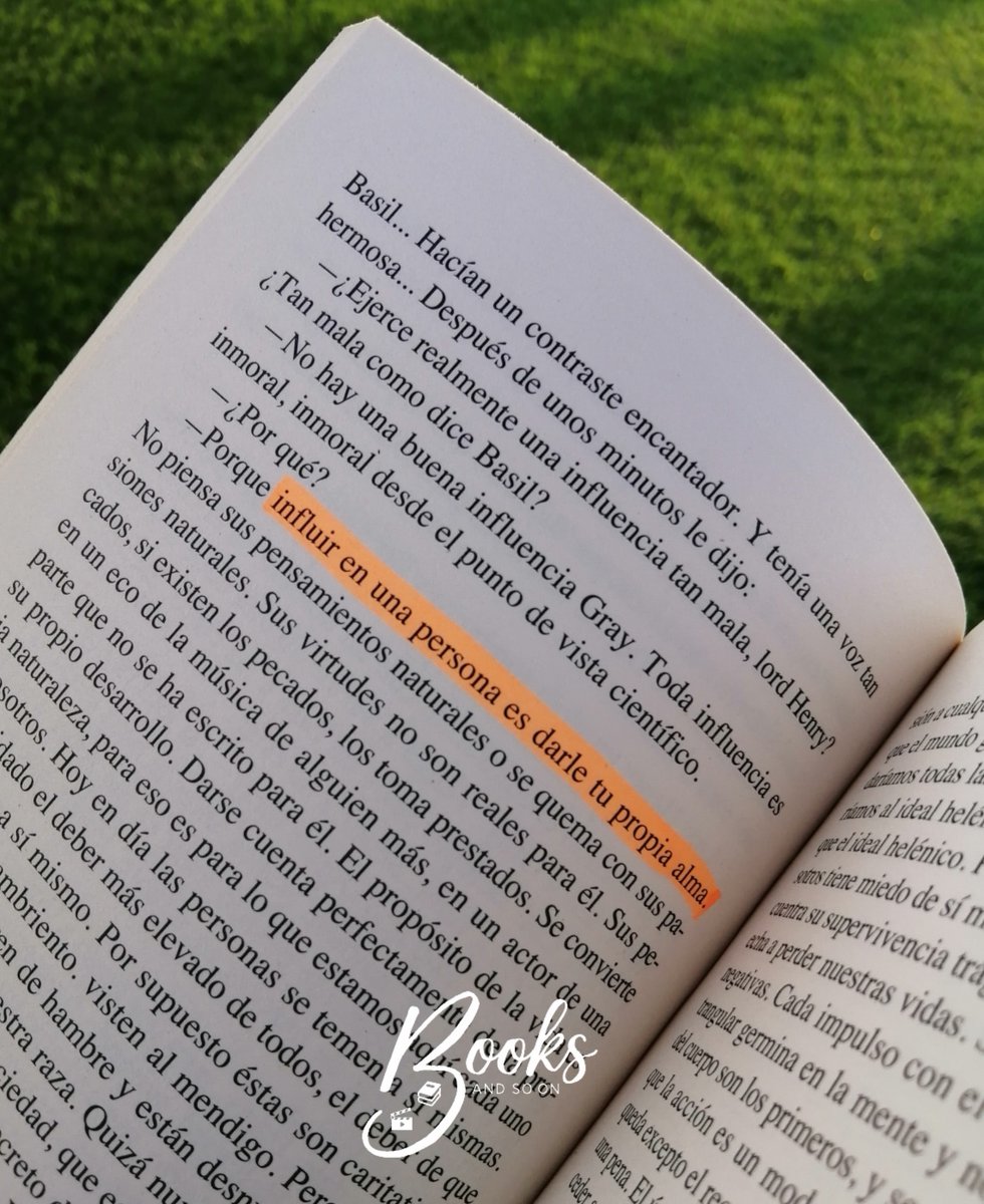 BooksandSoOn1's tweet photo. Influir en una persona es darle tu propia alma 🍃
- El Retrato de Dorian Gray
#booksandsoon #llibro #lectores #book #new #guess #bookclub #ElretratodeDorianGray #lecturarecomendada https://t.co/B3sx8gBdee