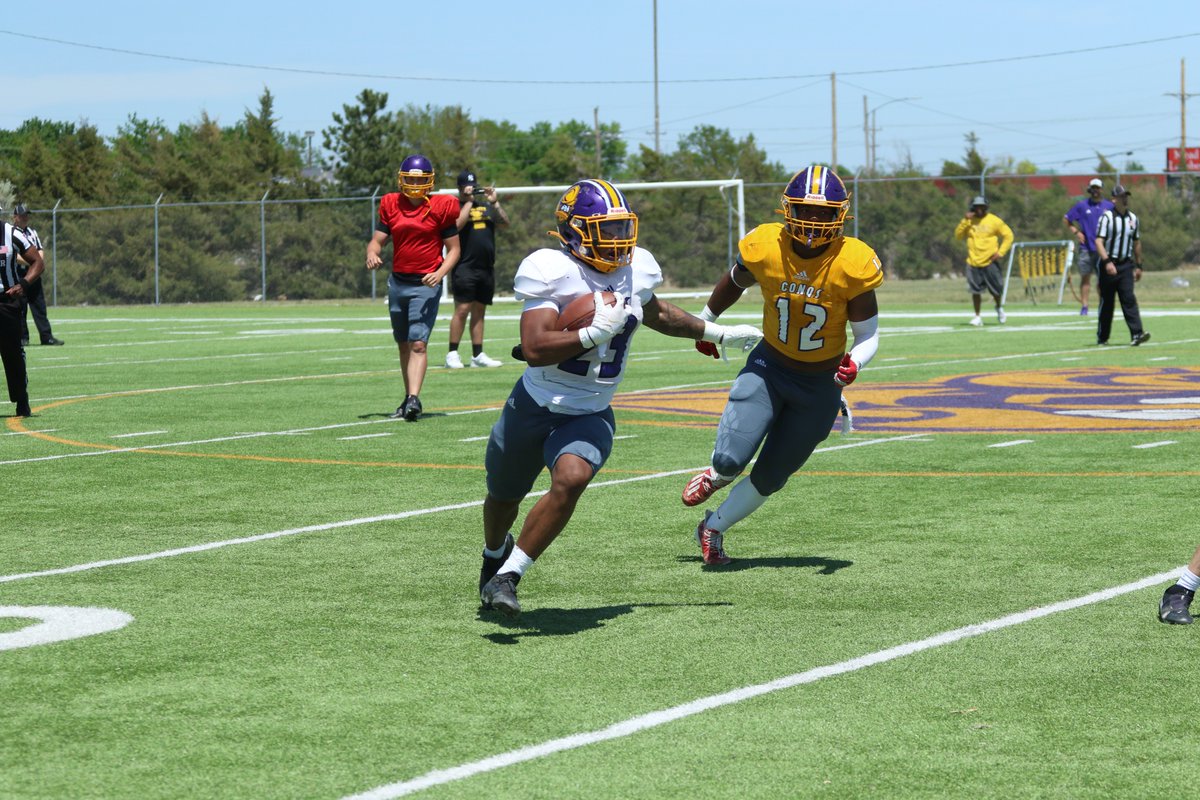 GoConqs's tweet photo. 🏈Football | #GoConqs 

@GoConqsFB hit the field for their Spring Game today &amp; got some good work in 

Peep👀some pics of the action📸 https://t.co/TsjpiPIAZ5