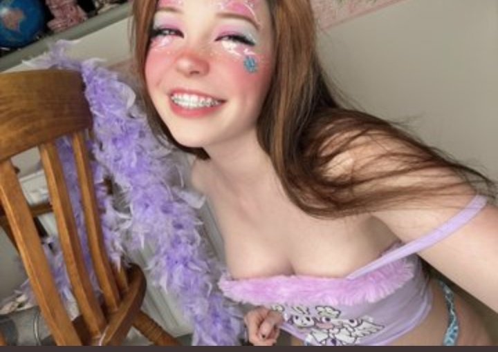 RagDaddy67's tweet photo. Plz help me I want the biggest dick in my dms whoever has the biggest I get be the your slut for a week #horny #ass #tits https://t.co/3D7RdYby8H