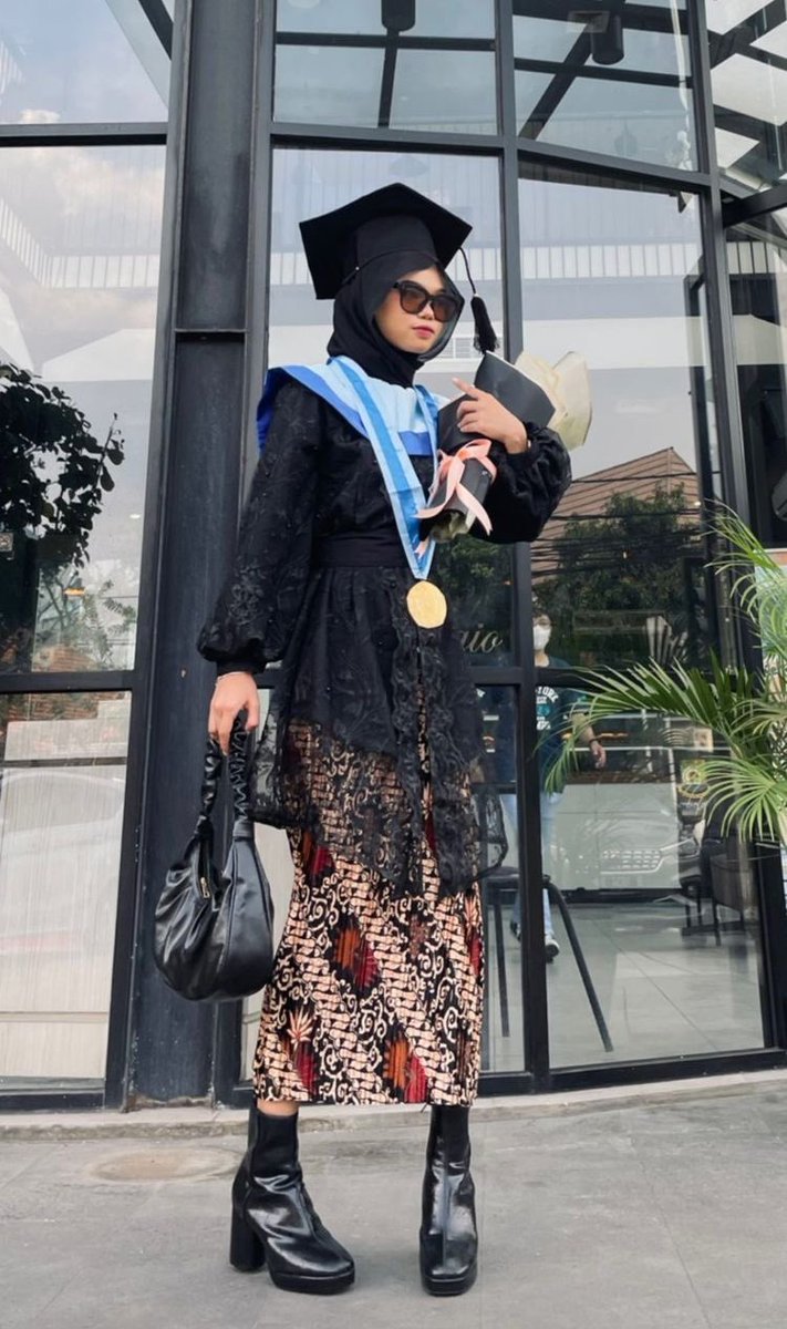 nuhayya00's tweet photo. Rekomendasi Kebaya Untuk Wisuda🥰 https://t.co/6r8bEVQsx9