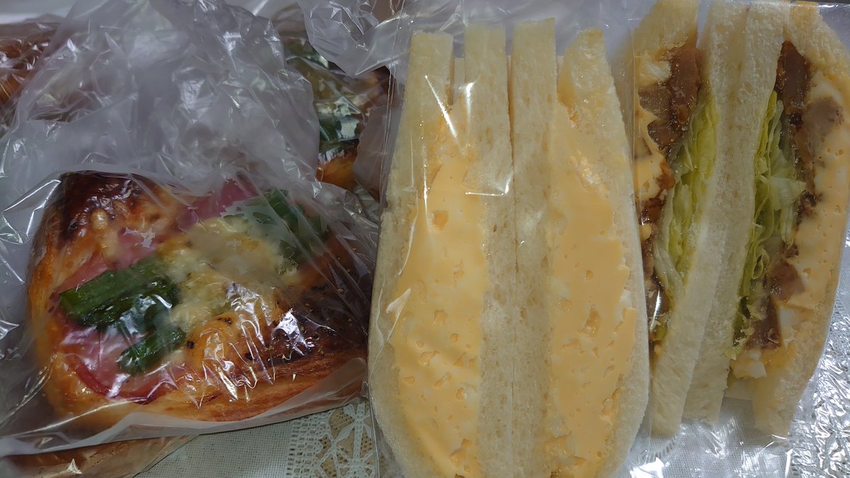 AntiHackPro's tweet photo. 朝パン🍞 https://t.co/ZRbjn4Tp7S