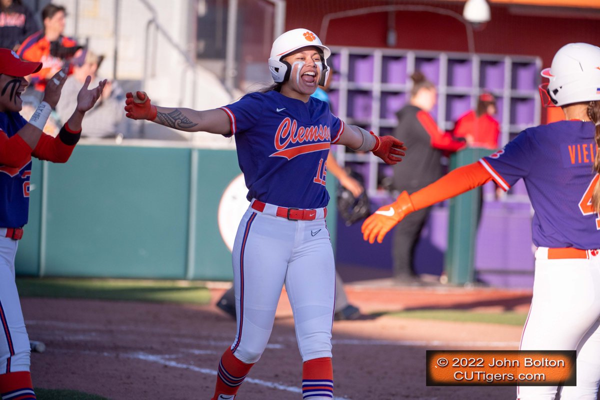 CUTigers_com's tweet image. BREAKING: After being robbed last year, #Clemson is the No.10 seed and will host its first NCAA Regional this weekend! Tigers will welcome Auburn, Louisiana and UNC-Wilmington. MORE HERE: cutigers.com/index.php/Foru…
