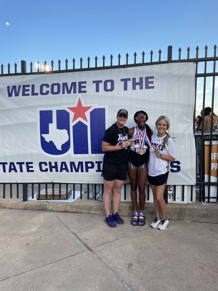 Sanariabutler's tweet photo. Long Jump STATE CHAMP:19’7.75🥇
400m RUNNER-UP:54.73🥈
Triple Jump BRONZE MEDALIST:41’1
Thank you to everyone who has support me throughout my hs career💜! Nar Nar signing out🤍Next stop NSU😈 https://t.co/5gQKa235OJ
