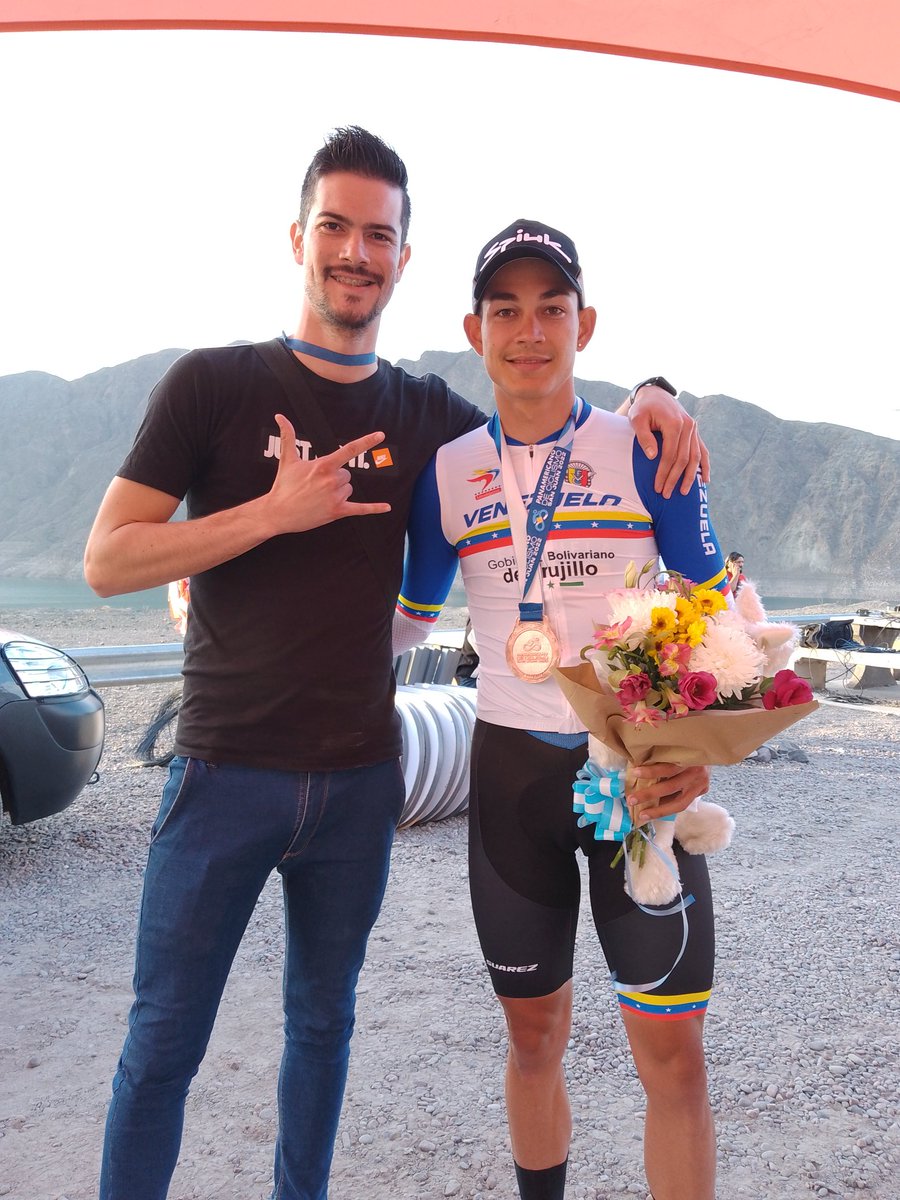 #PanamericanoSJ2022🇦🇷 Medallero Nuestro 🇻🇪 país Finalizó su participación en el Campeonato Panamericano de Ciclismo Ruta 🚴🏁 con 2 Medallas:  Oro 🥇🏆 y Campeona Panamericana <a href="/lilibeth_chacon/">Lilibeth Chacón</a> y Bronce 🥉 con <a href="/aular_orluis/">𝕆ℝ𝕃𝕌𝕀𝕊 𝔸𝕌𝕃𝔸ℝ オールイス・アルベルト</a> Gracias por dejar el nombre de nuestro país en alto.👏