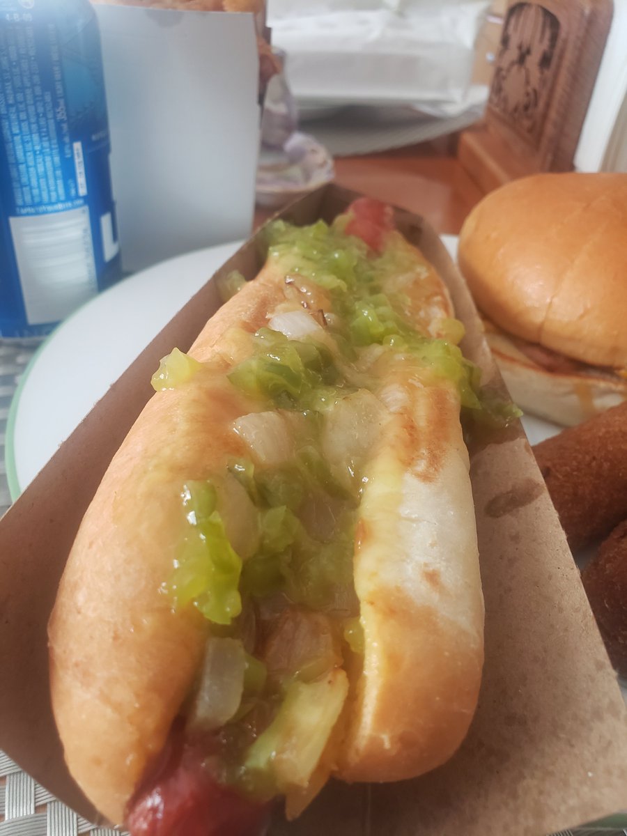 jay_eatz's tweet photo. @Smoke_N_Motors Went out for #footlongs, grill needed a day off https://t.co/ubWC9sAaoy