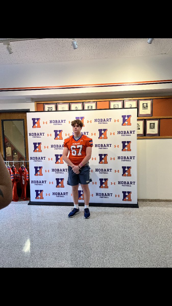 MatthewRagusa10's tweet photo. A huge thank you to @CoachFly_  and @Coach_DeWall  for the Hospitality and the great coaching today at @HobartFootball. I really enjoyed looking around campus and learning what Hobart has to offer @CoachMeisse @KMHSFootball https://t.co/UITADPR3tP