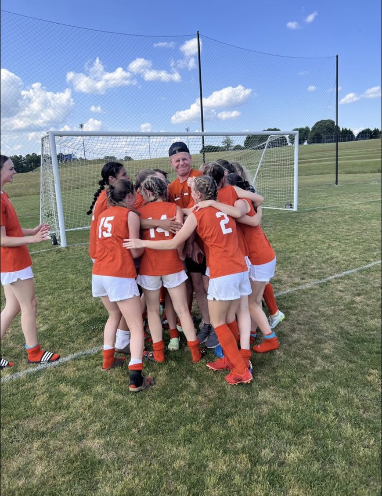 alyssapetty_1's tweet photo. What a great weekend to end the travel ‘22 season!! Saturday’s away game: 8-0, today’s game: 2-1!! Truly a blessing to be coached by the UTS coach, Will! Love this team!!! https://t.co/OBceuMxmjH
