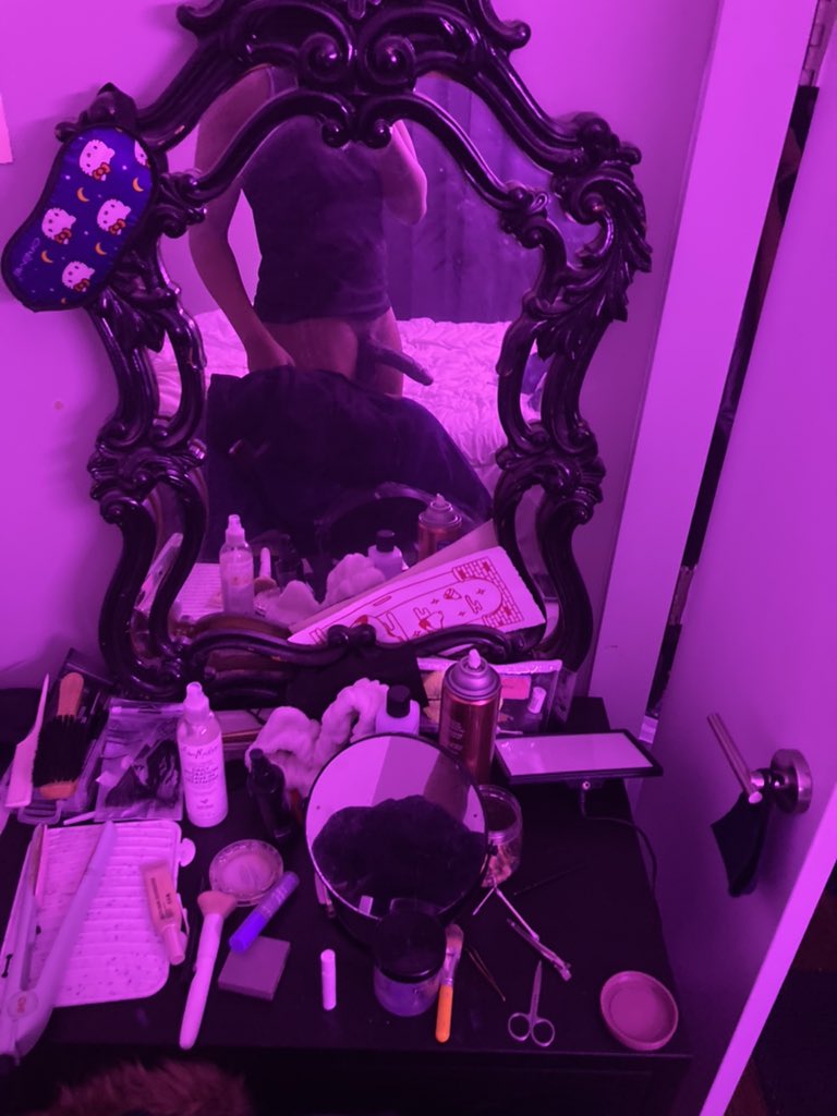 Which one looks bigger 👀👀 gonna start posting again lol                                  #hung #bbc #bigcock #bigdick #bigdicksdaily #nsfwtwt #nsfw #roleplay #horny #bigblackmen #horsehung