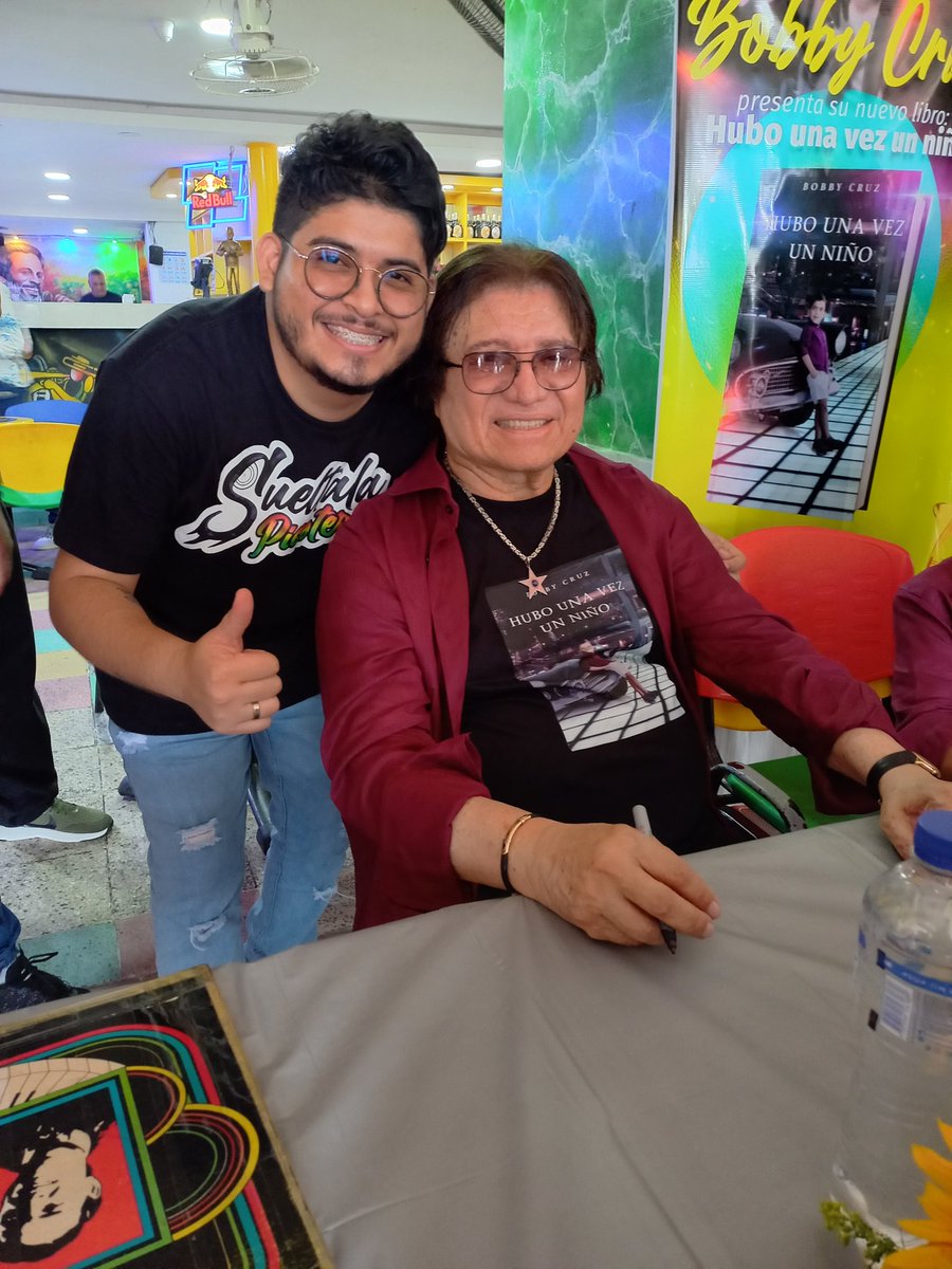 djefmo14's tweet photo. El Gran rey de la salsa #BobbyCruz 🙌 https://t.co/NktBmXgYQo