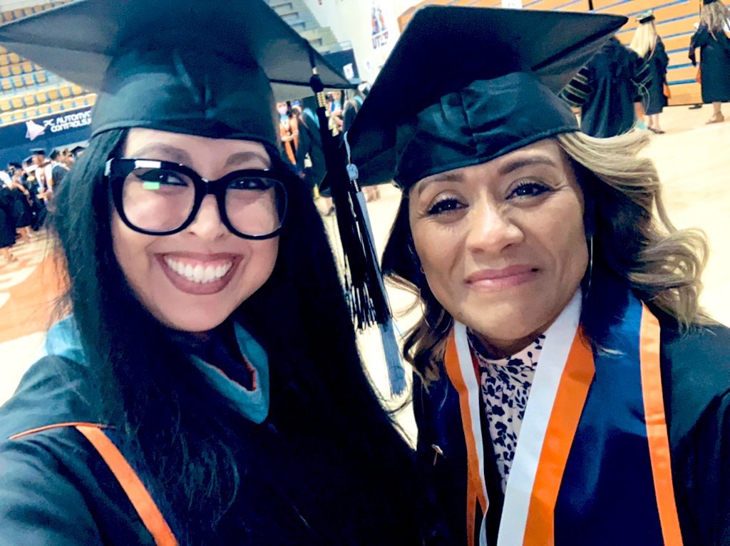 SandyMRomo_PHHS's tweet photo. Today’s the day🎓 Proud members of the #Classof2022 @UTEP Congrats to @SocorroISD awesome CTE Director Dr. George Thomas and @PHills_HS the one &amp; only Ms. Blanca Chavez on your amazing accomplishments🎉 #UTEPGrad #TeamSISD #RISE @dahliaacosta14 https://t.co/RW4xR9kUVB