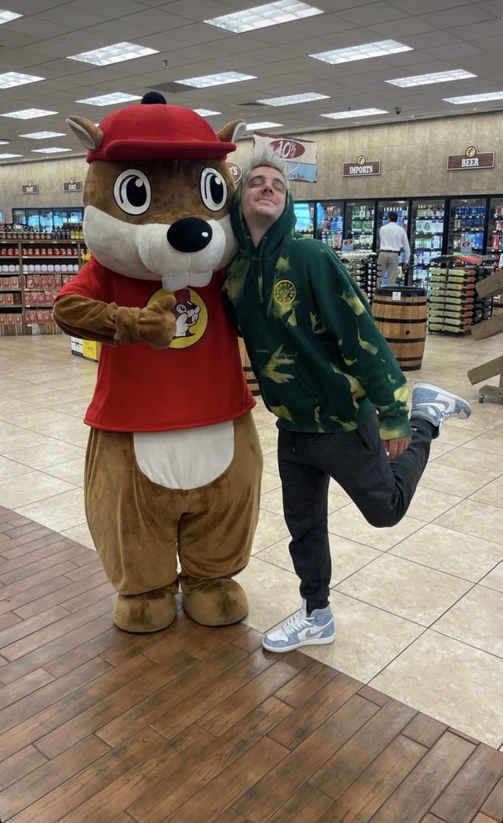 DailyEef's tweet photo. Oh yeah 😌💗
•
•
•
•
#YouTuber #twitchstreamer #TourEef #streamer #softboi #SoftBoi #KOllOK #ihtdtt #IHTDTT #EthanNestor #ethannestor #EthanLove #ethanlove #dailyeef #DailyEef #Crankgameplays #crankgameplays #twitch #Jackbox https://t.co/m3ckMeNwkt