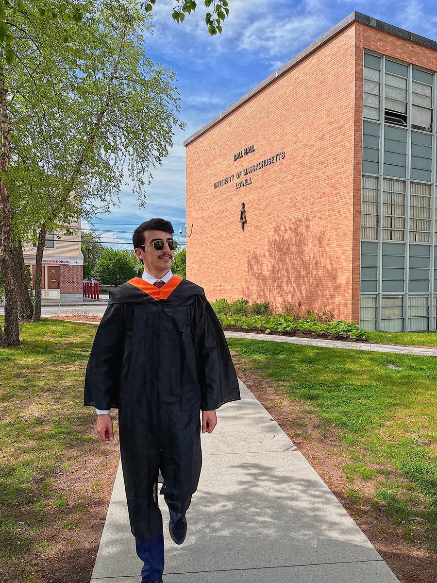 ماكُنت لأفعل لولا أن الله مكنني
فالحمدلله حين البدء و عند الختام

حصلت على درجة البكالوريوس 🎓
في الهندسة الكهربائية من جامعة :
University of Massachusetts - Lowell 
 
بتقدير " امتياز مع مرتبة الشرف "
واسأل الله لي ولكم التوفيق 
م/ محمد رشيد الدلماني