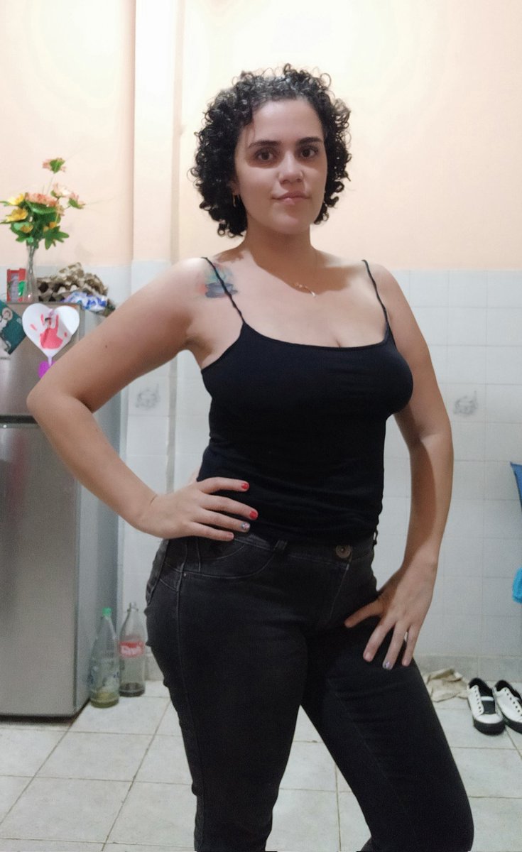 jesselicaceres's tweet photo. Si, ya perdí 3 a 0 pero sigo siendo una mamasita dicen por ahí 🌚🤣❤️ https://t.co/3kEMEpwmOm