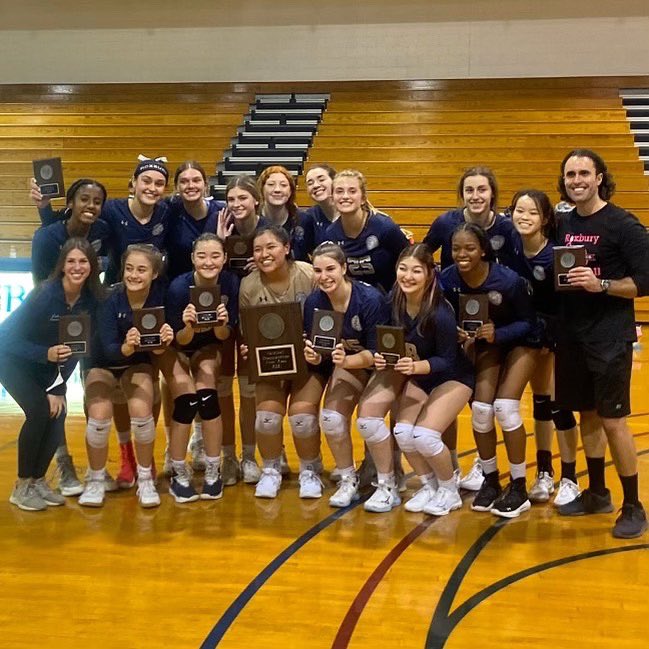 Sammy Olander was honored at today’s #NJSIAA Scholar-Athlete Scholarship Banquet in Edison, NJ! An incredible honor for an amazing Student-Athlete! We are very proud of what you have achieved, and we are so excited for your future! Congratulations, Sammy! #RoxVball 😀🏐💙💛