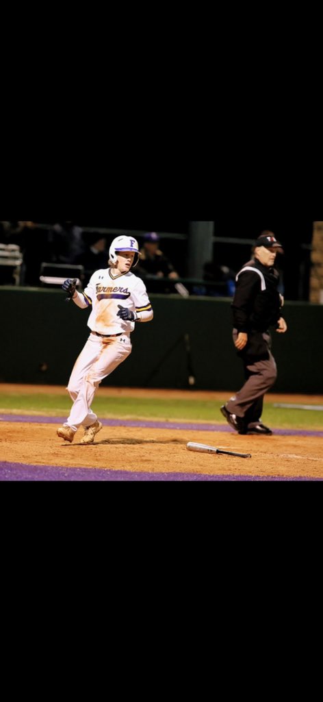 FarmerBaseball's tweet photo. 13-4A 2nd Team All District Infielder Logan Dale https://t.co/2GHmYKQqiT