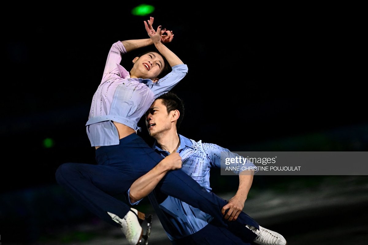 goldenskate's tweet photo. Happy Birthday 🎂 to 🇨🇳 #JinYang #金杨 — The 2020 #4ContsFigure 🥈 with #PengCheng #彭程! GS Fan Fest @ https://t.co/P4xKqJStxP They took a new PB (SP) at 2021 #GPFigure Italy 🥈 He enjoys movies 🎦🍿, music 🎧, and basketball 🏀 📷 2021-22 EXH "A Foreigner" #FigureSkating https://t.co/GF3IjwxK3Y