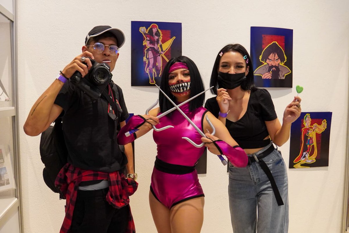 UEenElSalvador's tweet photo. ¡Muchas gracias a todas las personas que visitaron nuestra exposición sobre los villanos en el cómic europeo! Hasta el próximo @ComicConSV 😎🤙✌ https://t.co/o6FwK0v59e