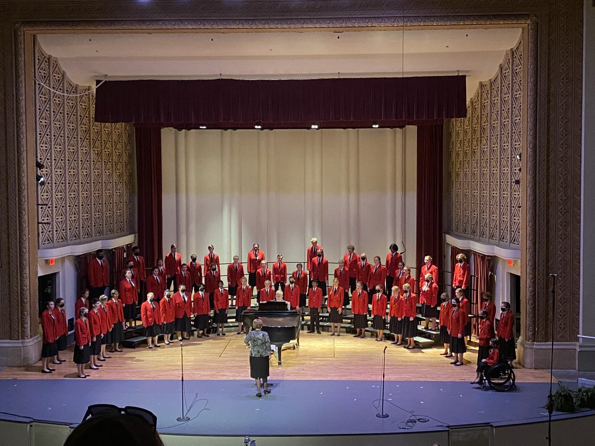 Shoutout to Bradley Orchestra senior Natalie Esquivel who performed with the top ensemble(s) of Columbus Children’s Choir today for the last time! Beautiful job!