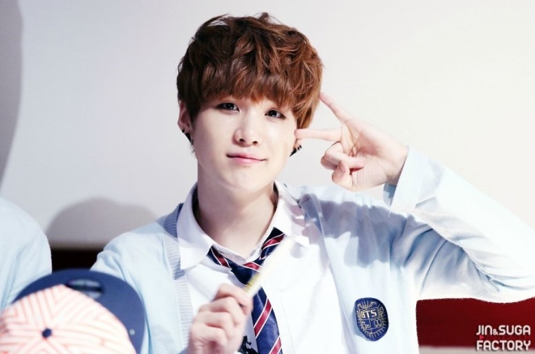 DtsugA_39's tweet photo. 슈가피스 https://t.co/ESX70AbJHl