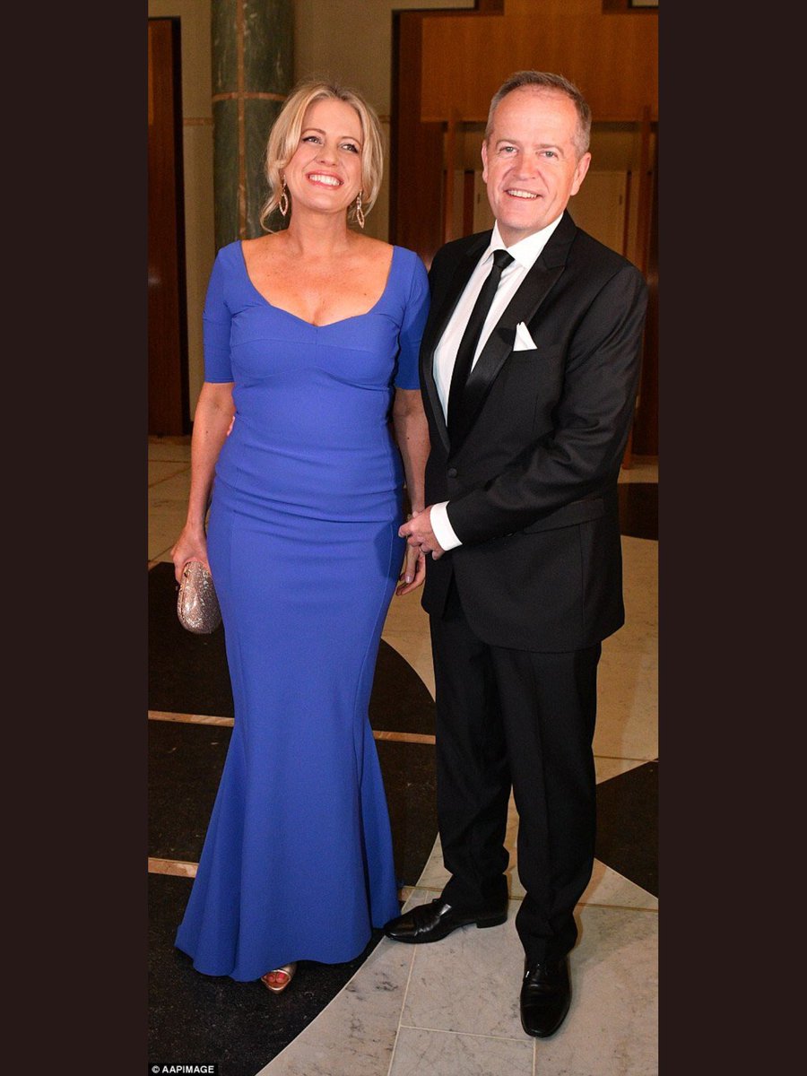 HelpRodger's tweet photo. Why does Bill Shorten look like the wittle boy standing with his mummy?Awkwardly trying to hold her hand?Weak Labor men.
#auspol #qanda #9today #sunrise #thedrum #insiders #THEPROJECTTV #ABC730 #730report #auspoll #auspoll2022 Laura Tingle #LibLaunch #LiberalLaunch #AlboForPM https://t.co/n28zr0HWbT