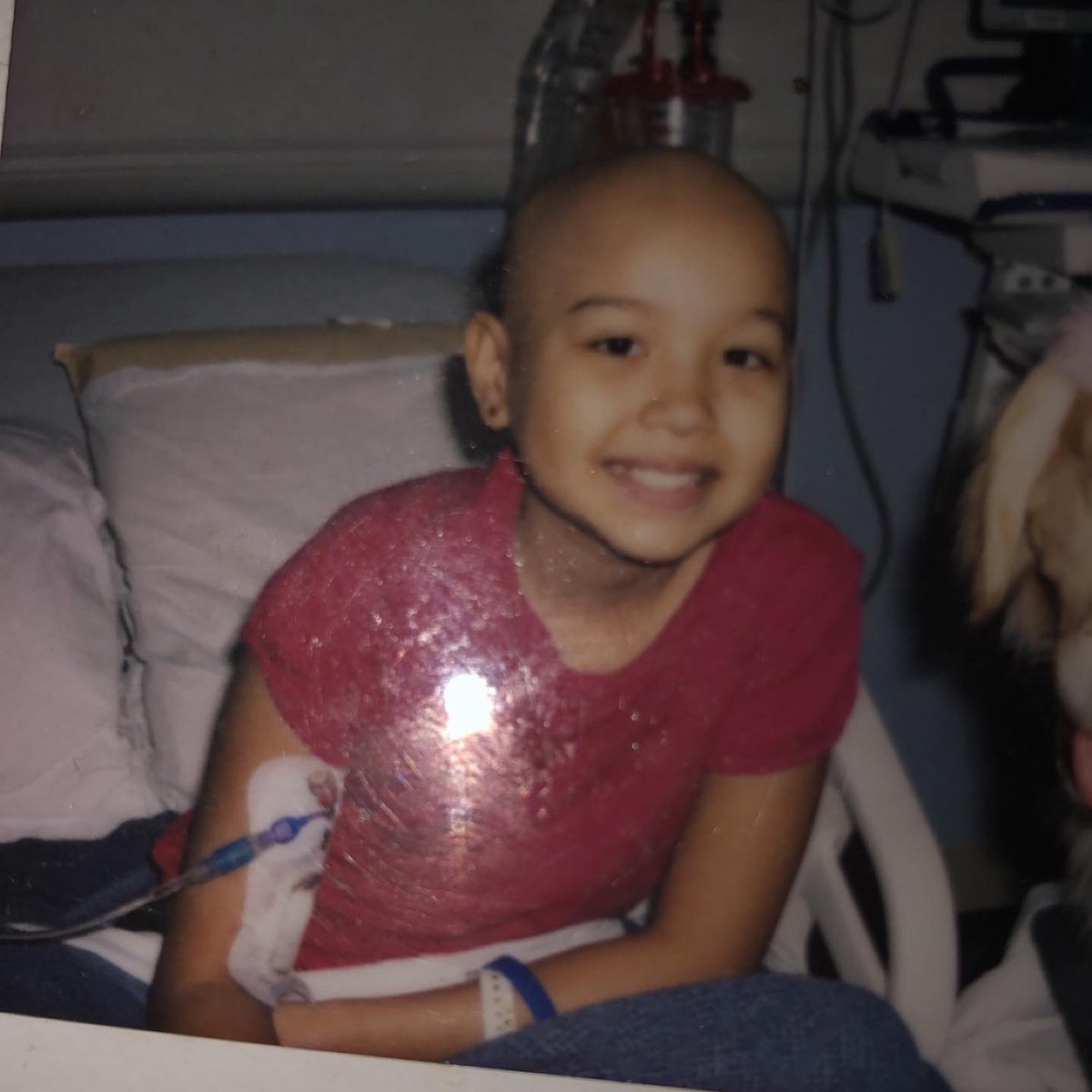 its_bbyjas's tweet photo. 9 YEARS cancer free #51513 truly blessed for the life I have 🧡🎗 https://t.co/wSUgsTmEJ2