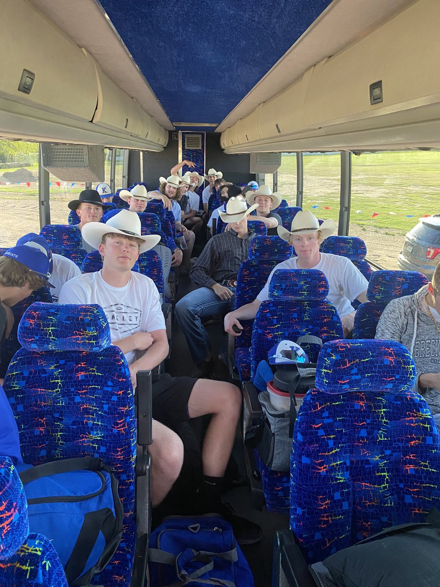 BaseballKearney's tweet photo. Going to be a long trip, eastward and onward. #ontheroadagain https://t.co/KxM0hhEAL3