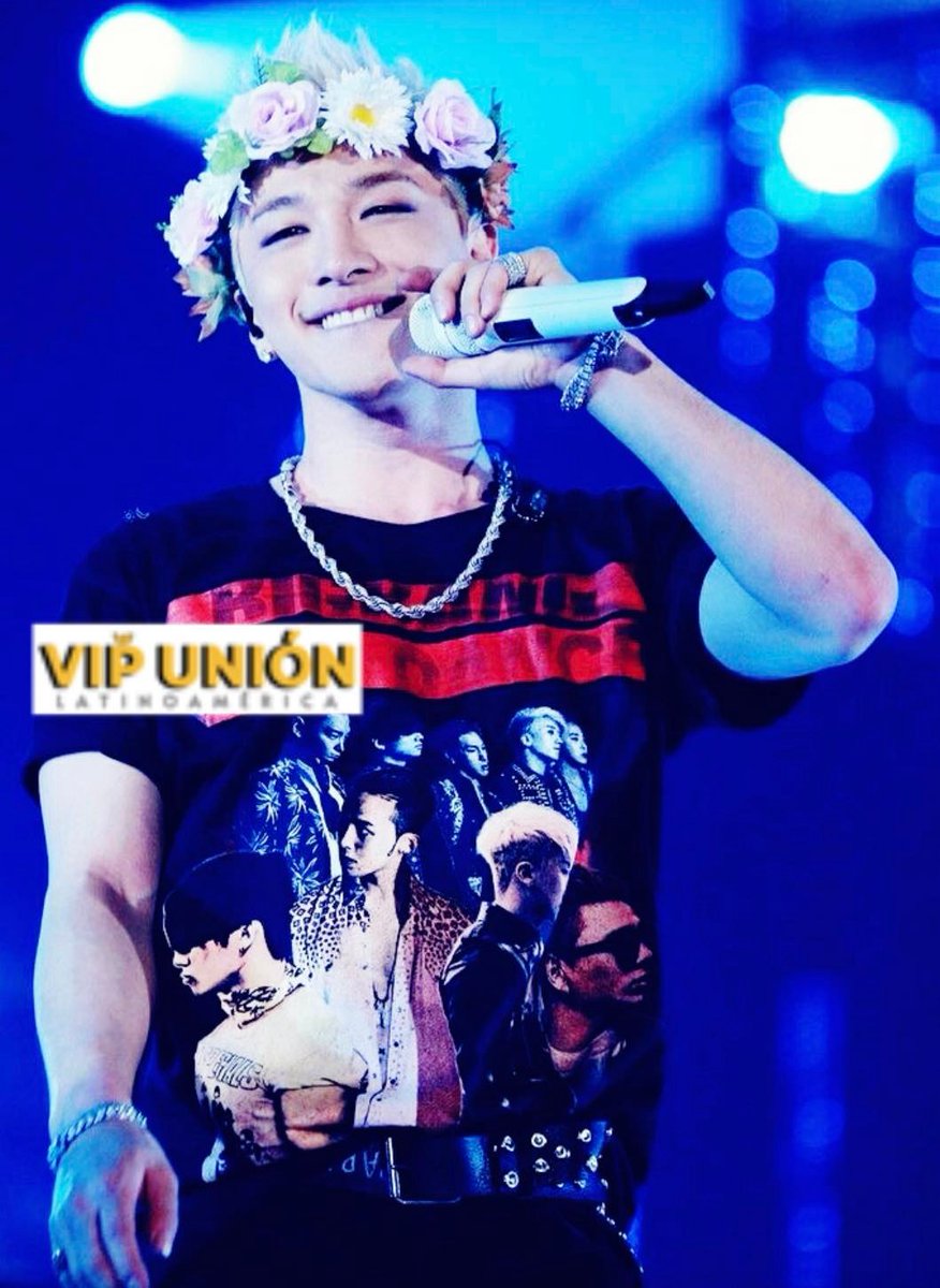 vip_latam's tweet photo. 🌞 #SUNPARTY 👑
Estamos felices celebrando aun los cumpleaños de nuestro hermoso sol , vamos hacer un pequeño versus de este admirable cantante , padre , esposo, amigo y excelente artista.
Espero les guste.
34 SPRINGS WITH TAEYANG
#StillShineWithTaeyang #TAEYANG @Realtaeyang https://t.co/RJ9NfogXrE