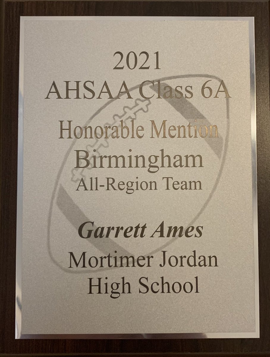 GarrettAmes2's tweet photo. Blessed to be able to do what I love 🙏💪 @davidsibert11 @CoachJHowton @MJBlueDevils @AL6AFootball @QB100_ https://t.co/8CDZT8waak