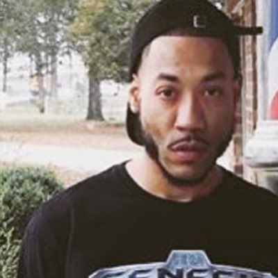 SlimmPapoHoe_'s tweet photo. #NewProfilePic #SlimmPapo #WaltonSTRONG https://t.co/S7D4WTOQtG