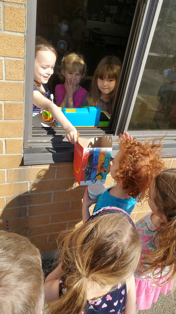 K5htb's tweet photo. K2 had a McDonald's restaurant set up in their room, so K1 thought they should have a drive thru. It was very successful. @GrfSchooners @dsbn https://t.co/GbtYqTtt7x