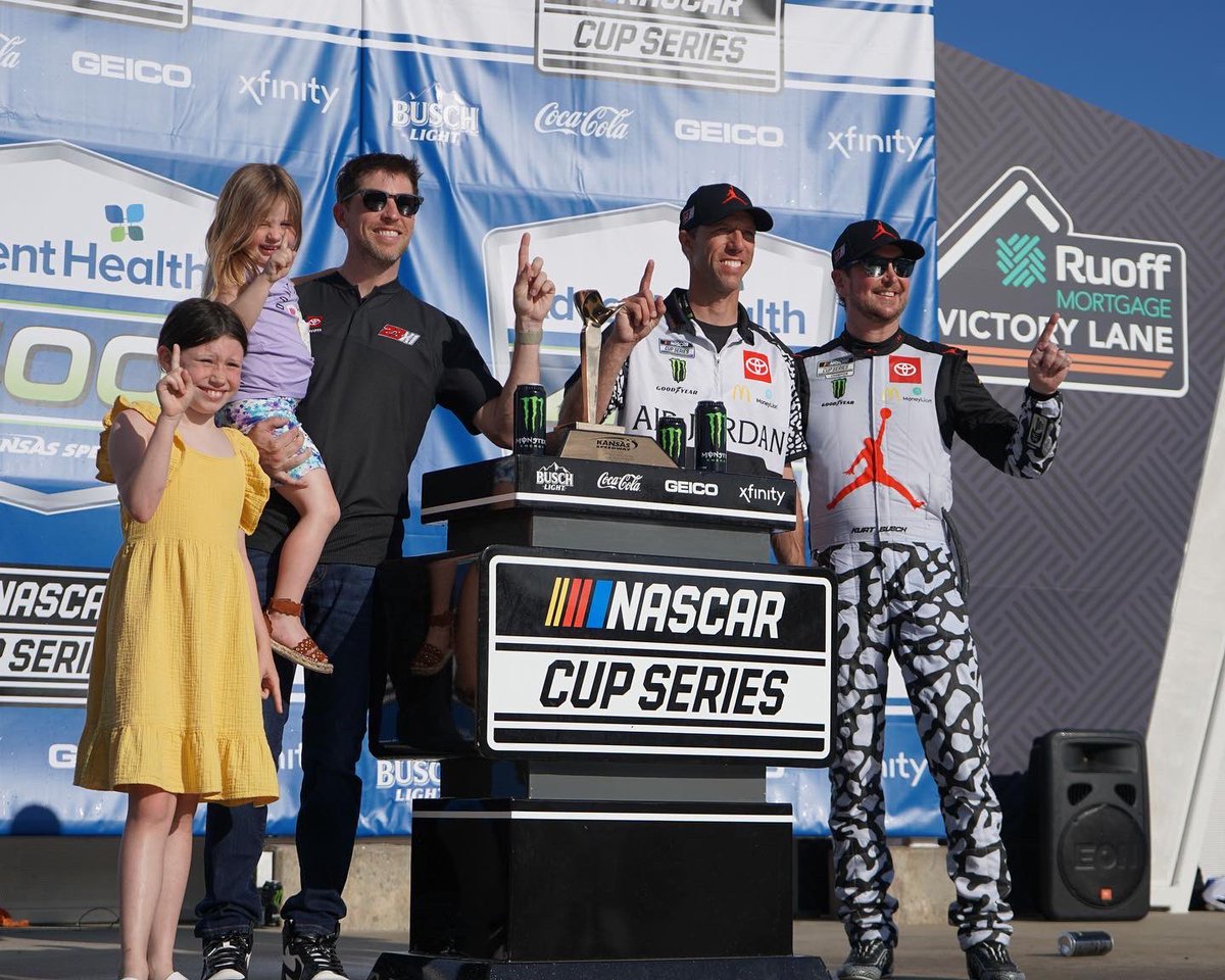 Kurt Busch tweet media