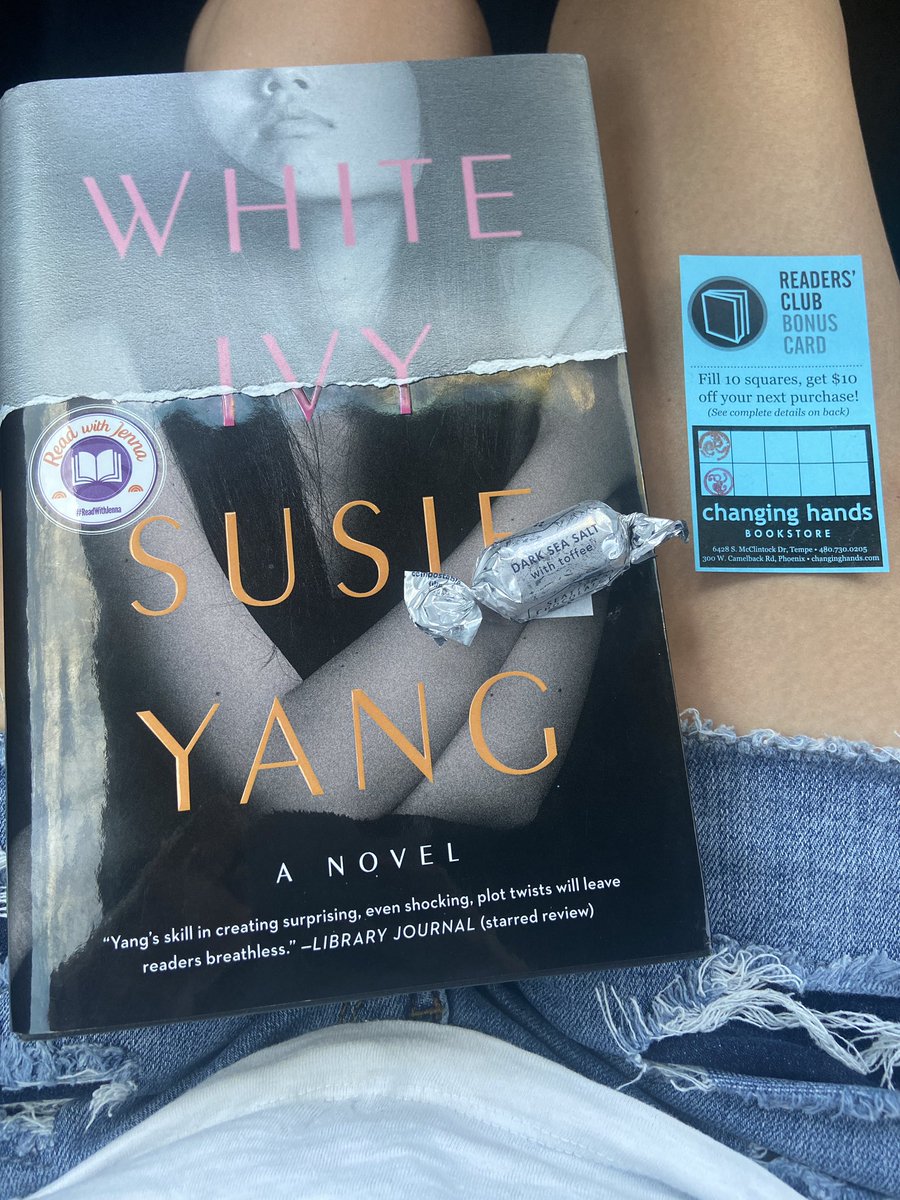 NotesSparks's tweet image. Since I was just shy of earning my next stamp, the @changinghands  cashier suggested I add a chocolate to my purchase. 

Now I have the latest #bookswithhooksbc read, 15 minutes all to myself to read, AND chocolate. 

Ok, Sunday. I see you. 

#WritingCommunity