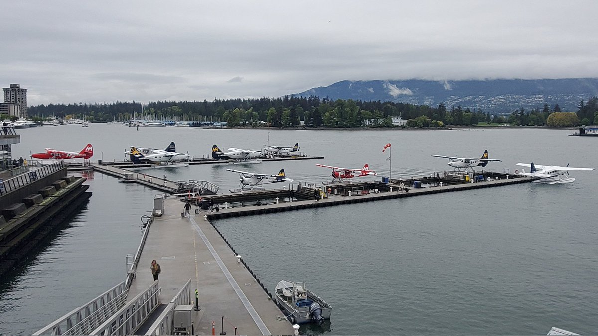 veryboeing's tweet photo. Vancouver Harbour Airport #CYHC https://t.co/mUKN5BPsT3