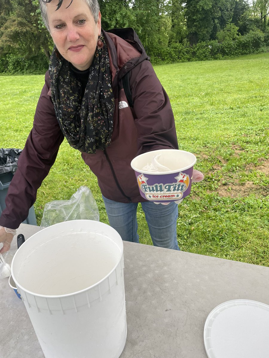 fn_RCroone's tweet photo. There was plenty of ice cream for all thanks to Full Tilt🍦 https://t.co/OHsB2w9og8