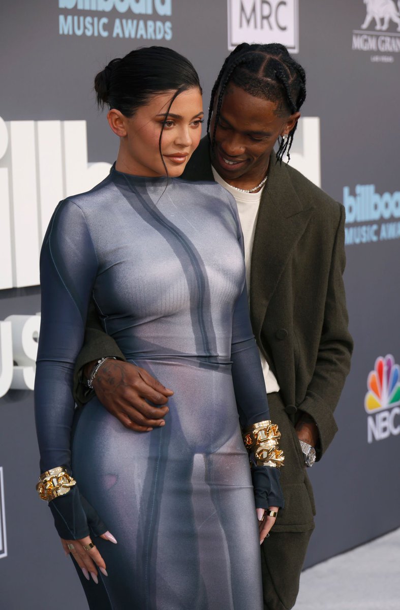 letskeepitabuc1's tweet photo. The Parents Kylie Jenner &amp; Travis Scott✨ https://t.co/uZZ6I9Brea