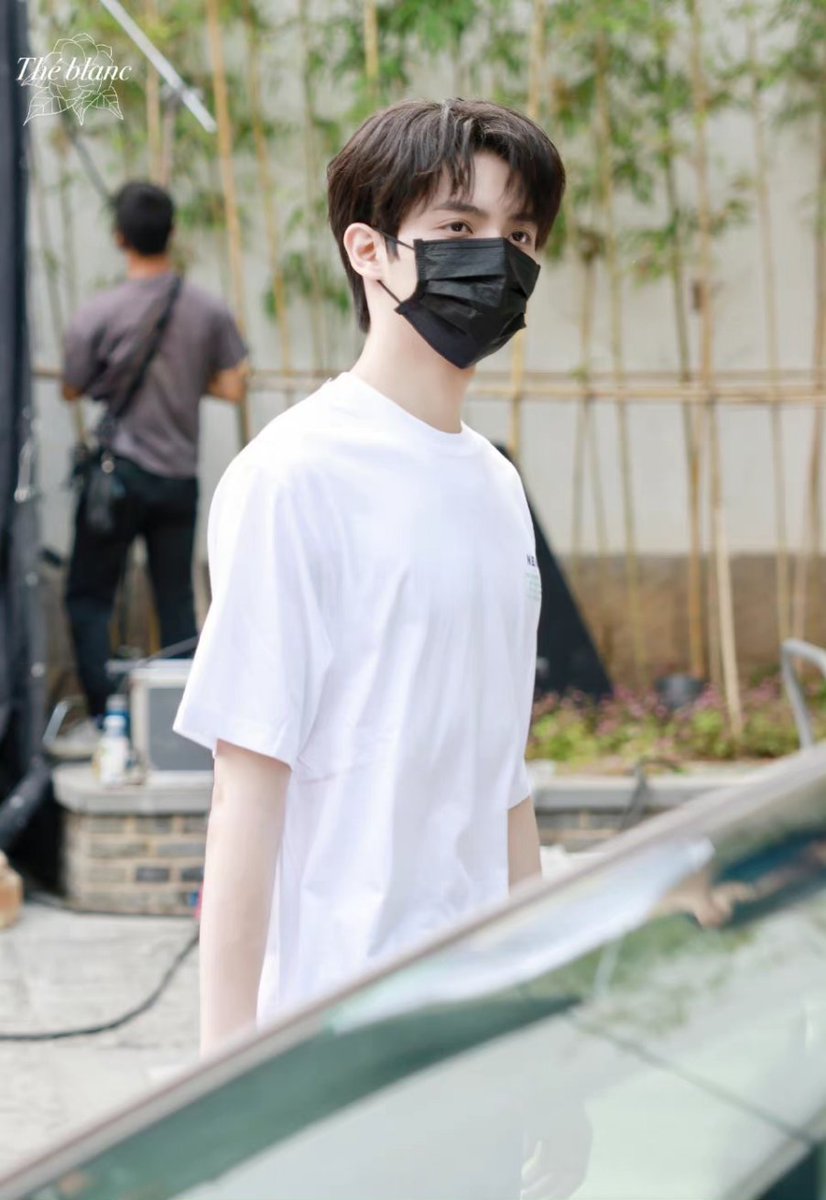 115LYZ's tweet photo. เรามักจะสะดุดกับความไร้เดียงสาของเขาอยู่เสมอ เขาถูกกำหนดให้เป็นดวงจันทร์สำหรับผู้คนจำนวนมากขึ้น💚
We like IXFORM-罗一舟
On weibo 👇 https://t.co/L52KJphKlT
#IXFORM #罗一舟 #หลัวอีโจว #luoyizhou Drama #houlang #afterwave #เหรินเทียนเจิน https://t.co/f4G9GFWgd0