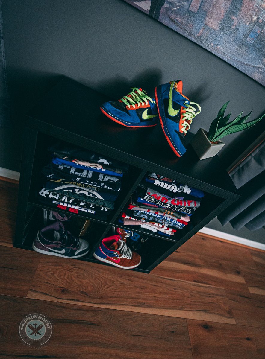 ThePhunhouse's tweet image. "PHunHouse, how do you support your favorite Streamer(s)?" By buying all their merch! #broker @sneevil2 @metamuisel @HorrorblePete @spitfirex_x @KenNayYuh @Felyin  @ScorchedSynapses @KitchensOpen_ @PandaPeek_ttv #streamer #twitch #twitchstreamer #twitchaffiliate #Livestream