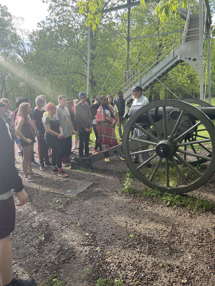 erineaton33's tweet photo. Day 1 with our 8th graders. We visited the Flight 93 Memorial, headed to Gettysburg & watched the New Birth of Freedom Film, visited the Cyclorama, toured the battlefield & ended the day with dinner. Up next, Philadelphia. #GreatFuturesStartRightHere #wwcsd @Adams_Eagles https://t.co/0qlRFOawbH