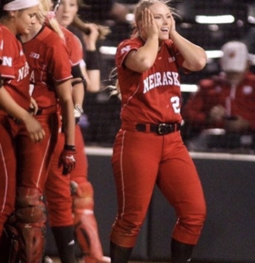 We Live Softball tweet media