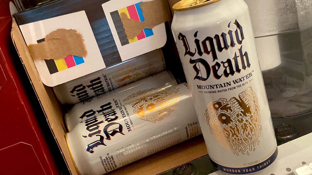 tinyymarks's tweet image. second @LiquidDeath of the day 🤤🤙so hydrated almost peed myself 😎 thirst has been murdered ☠️☠️ #sorrydrpepper 🥲