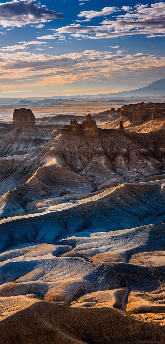 Gleb_Tarro's tweet photo. Moonscape overlook, Capitol Reef NP, Utah
#capitolreef #nftart #NFT #NFTartist #NFTCommunity  #americansouthwest #soutwest #moonscape #moonscapeoverllok https://t.co/Z6xr1C7eMf