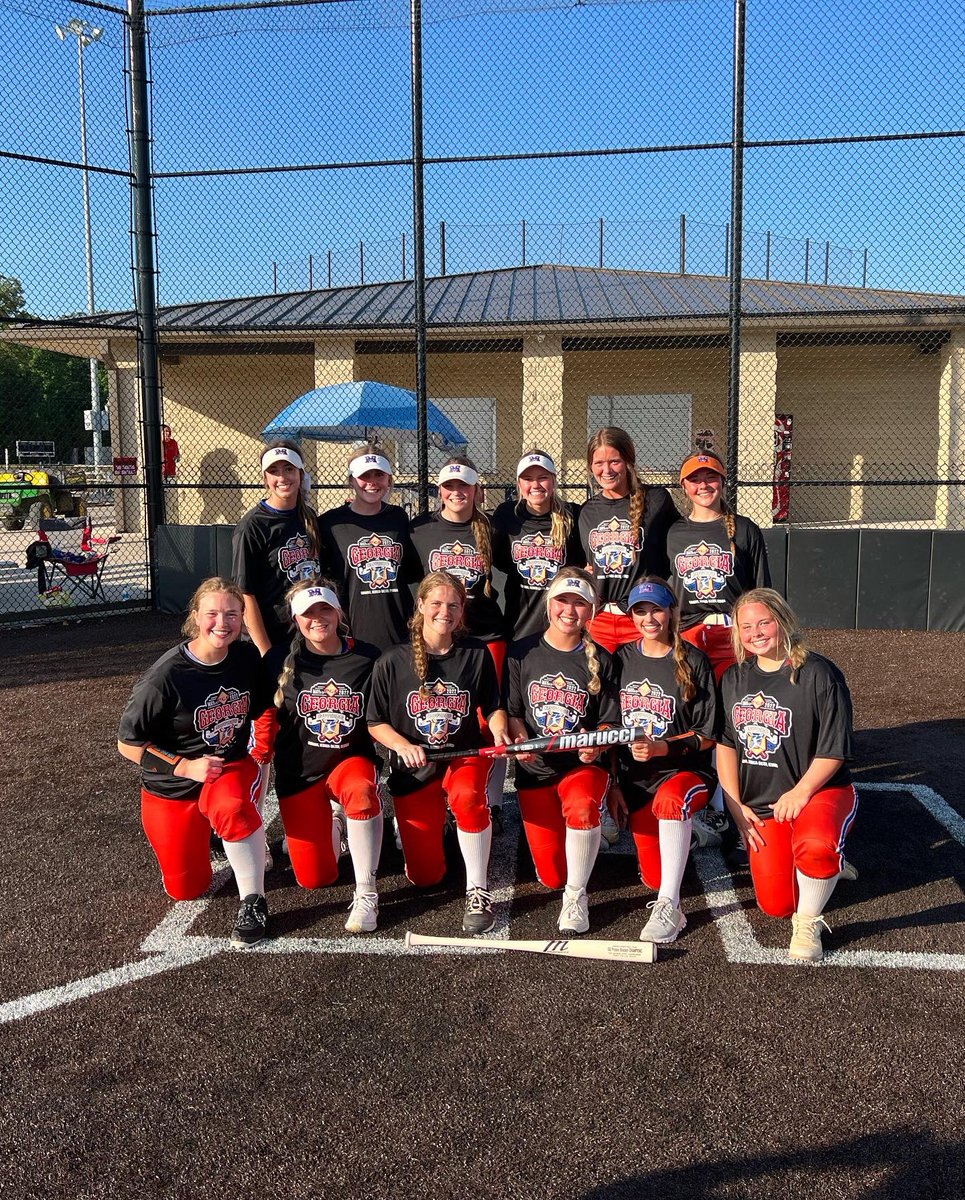 Well where to begin. This group never seems to amaze me. Words can not express how proud I am of this group of young ladies! They battled all weekend ending the weekend 9-1 and PGF Class A State Champions! <a href="/Coach_JBloomer/">Coach Josh Bloomer</a> <a href="/ExtraInningSB/">EXTRA INNING SOFTBALL</a> <a href="/LegacyLegendsS1/">Legacy & Legends Softball</a> <a href="/triplecrownspts/">Triple Crown Sports</a>