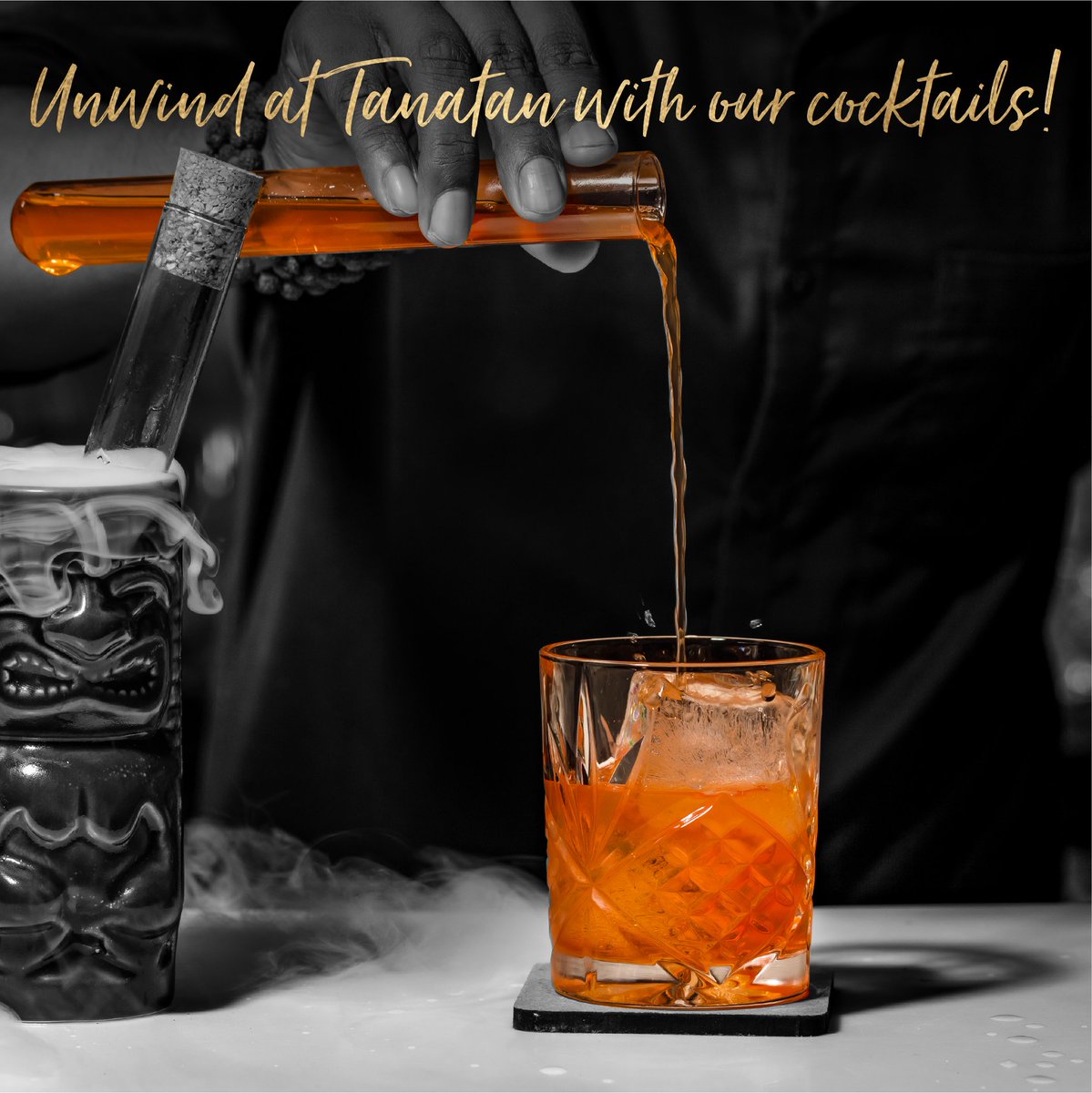 LucknowTanatan's tweet photo. Quench your thirst with cocktails so divine, you’ll keep wanting more!
In Frame: Sharabi Kawa- scotch whisky, saffron bitters, cinnamon &amp; clove reduction, Kashmiri kava &amp; honey.
Drop by today!

Timings: 12PM- 12AM
📞 : +91 9619325945 / +91 91368 65660 https://t.co/88nGLGvNiS