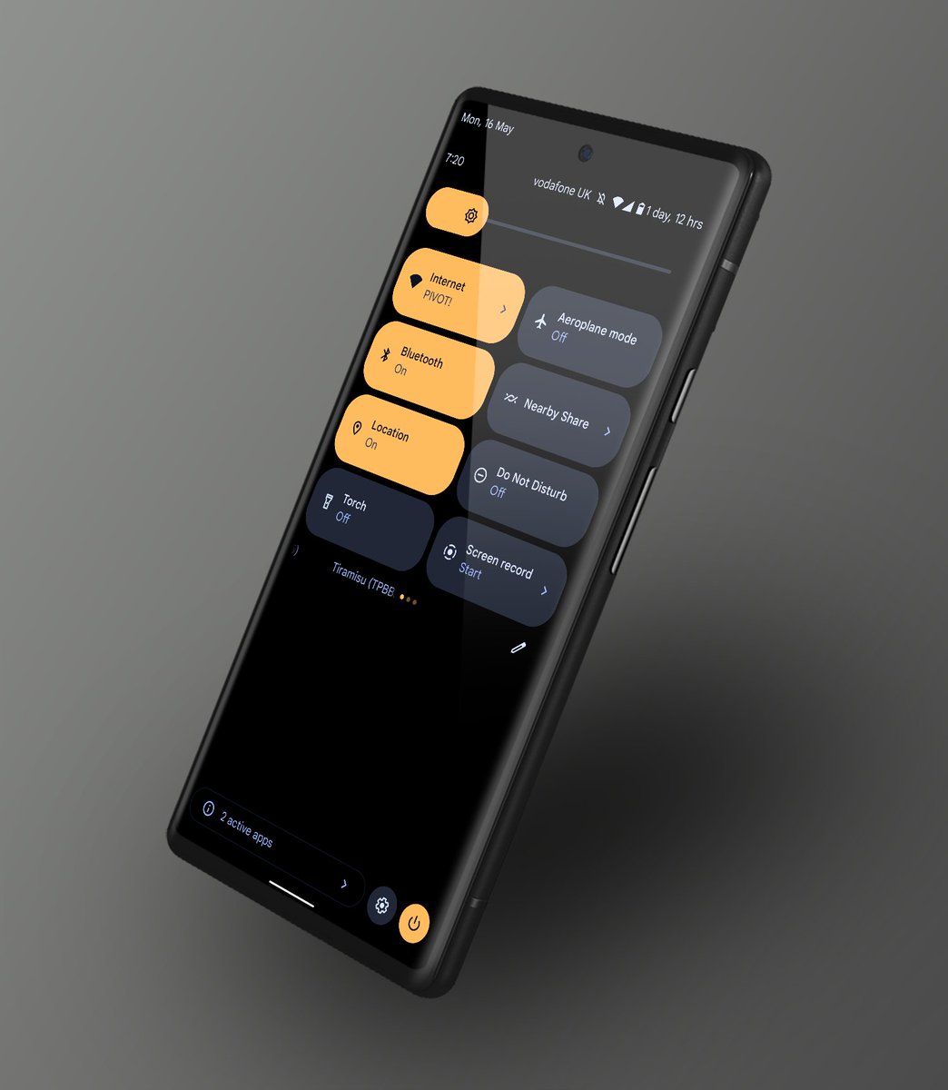 debugtiger's tweet photo. #Repainter again taking yellow from a wallpaper with no yellow 😄 This one isn't as strange as the previous because it has a brown, but still....

#Pixel6Pro #Android #Custom #Root https://t.co/HAlp0auHhn