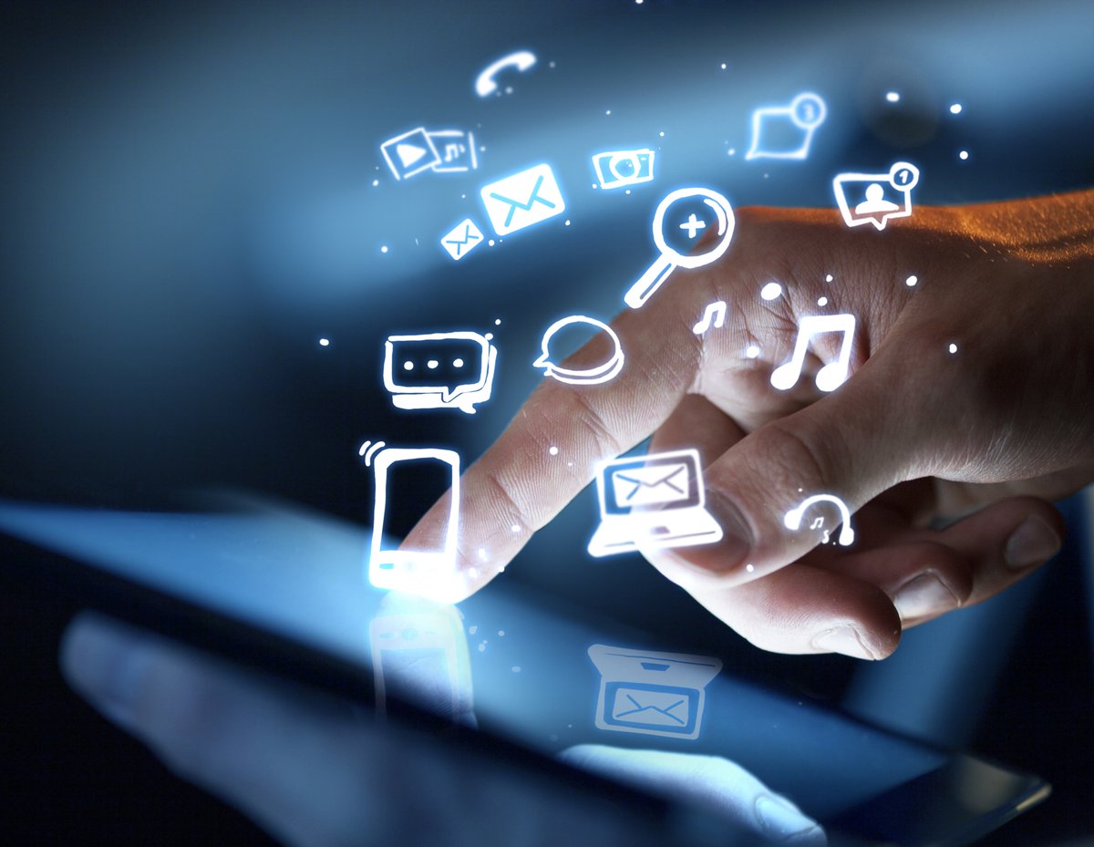 Bluetooth, détection des obstacles, intelligence artificielle (IA) pour réguler la vitesse...

➡️La technologie des véhicules autonomes est une mine d’or en termes de données et d’informations. 

bit.ly/37liWpE