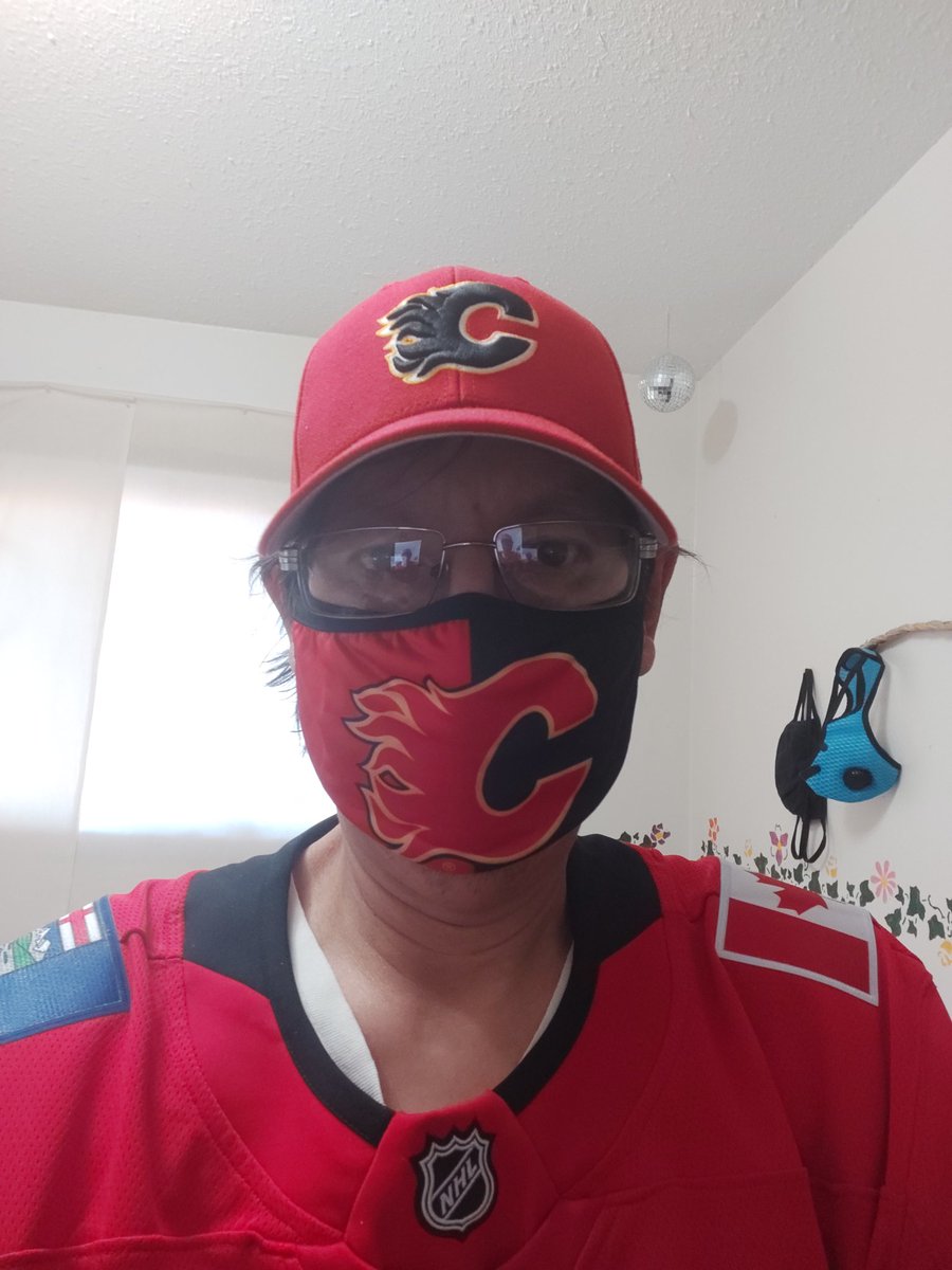 GOOOAAALLL!   FLAMES WIN!  ON TO ROUND TWO!