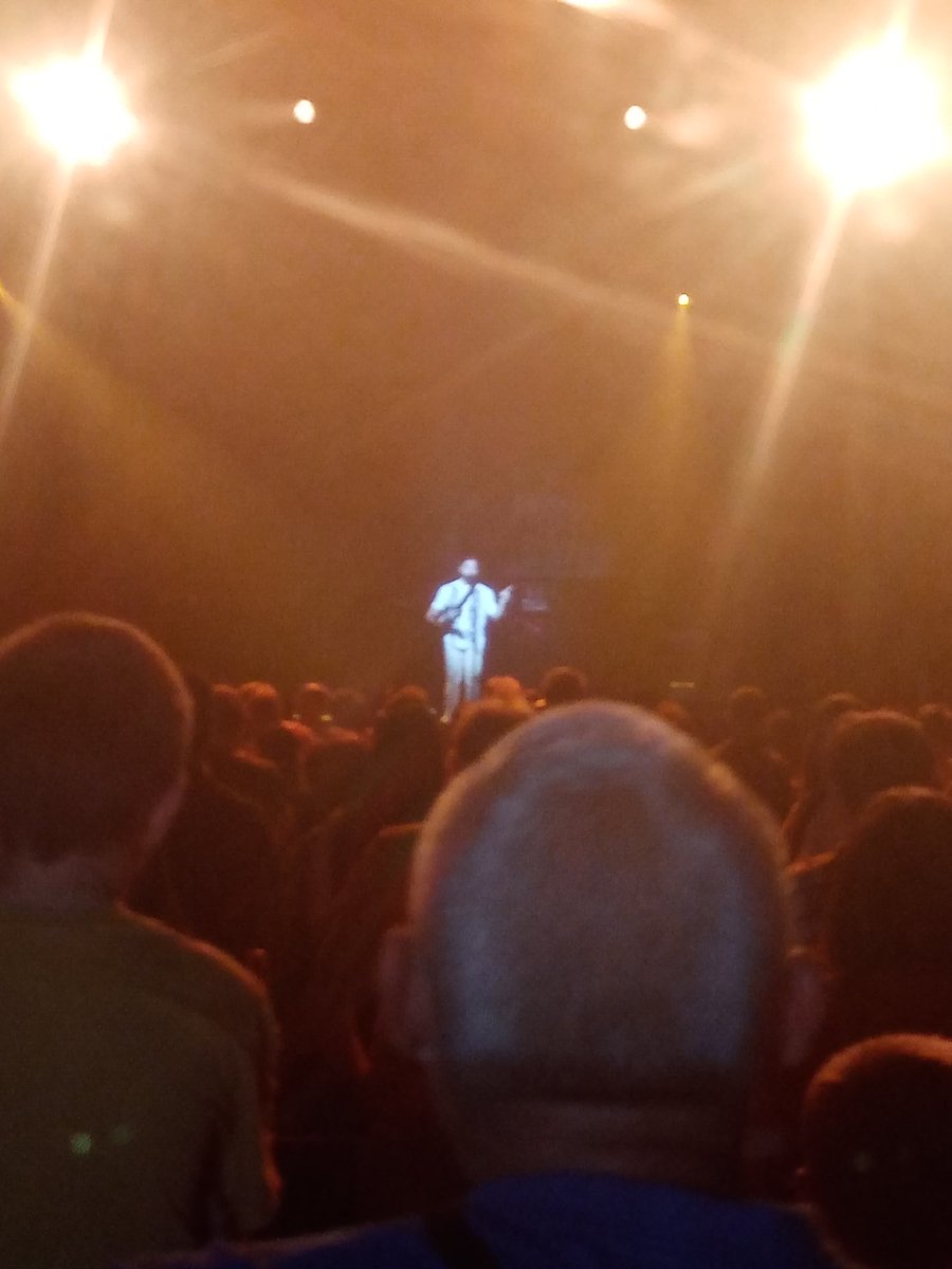 Laura01255's tweet photo. Hier soir à St omer merci kendj girac quel ambiance https://t.co/EouVoFurAZ