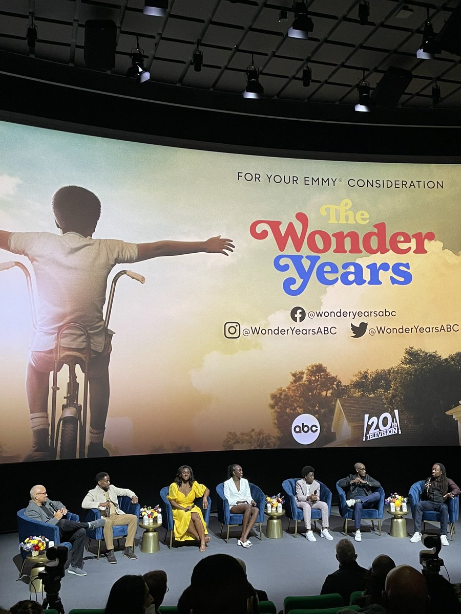 NikkiNevarez's tweet photo. Love this show!! Thank you @WonderYearsABC #wonderyearsabc #fyc #emmyconsideration #academymuseumofmotionpictures #actorslife https://t.co/lHZ1X5vRF4