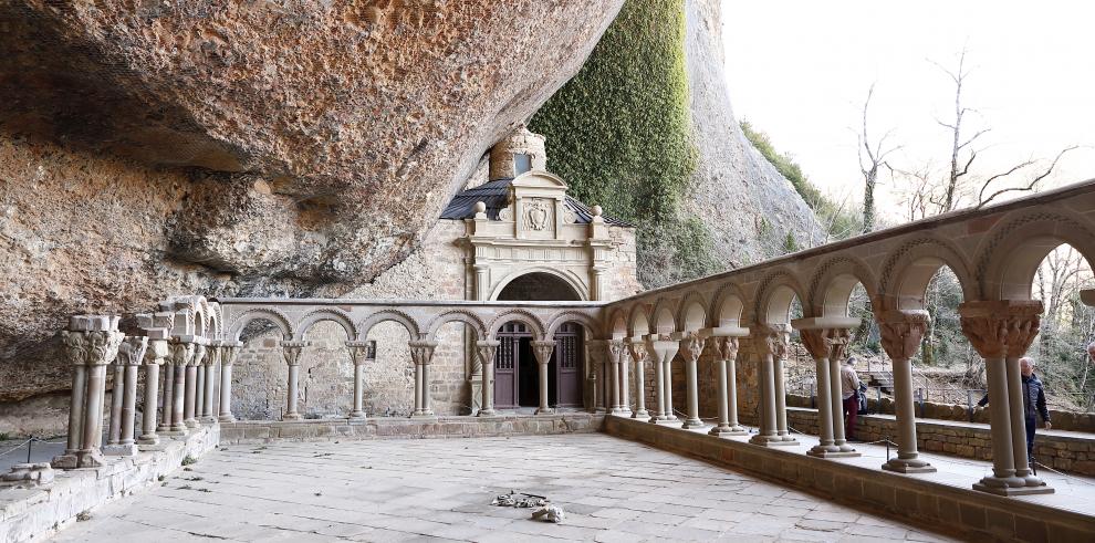 HuescaBN's tweet photo. #ServiciosPúblicos:

Gobierno de Aragón (@GobAragon) ha sacado a #licitación el servicio de restauración de las arquerías del claustro del monasterio antiguo de San Juan de la Peña, en el término municipal de #Jaca.

👇DETALLES👇
https://t.co/bWdbbbnuML https://t.co/iiqTgHfktc